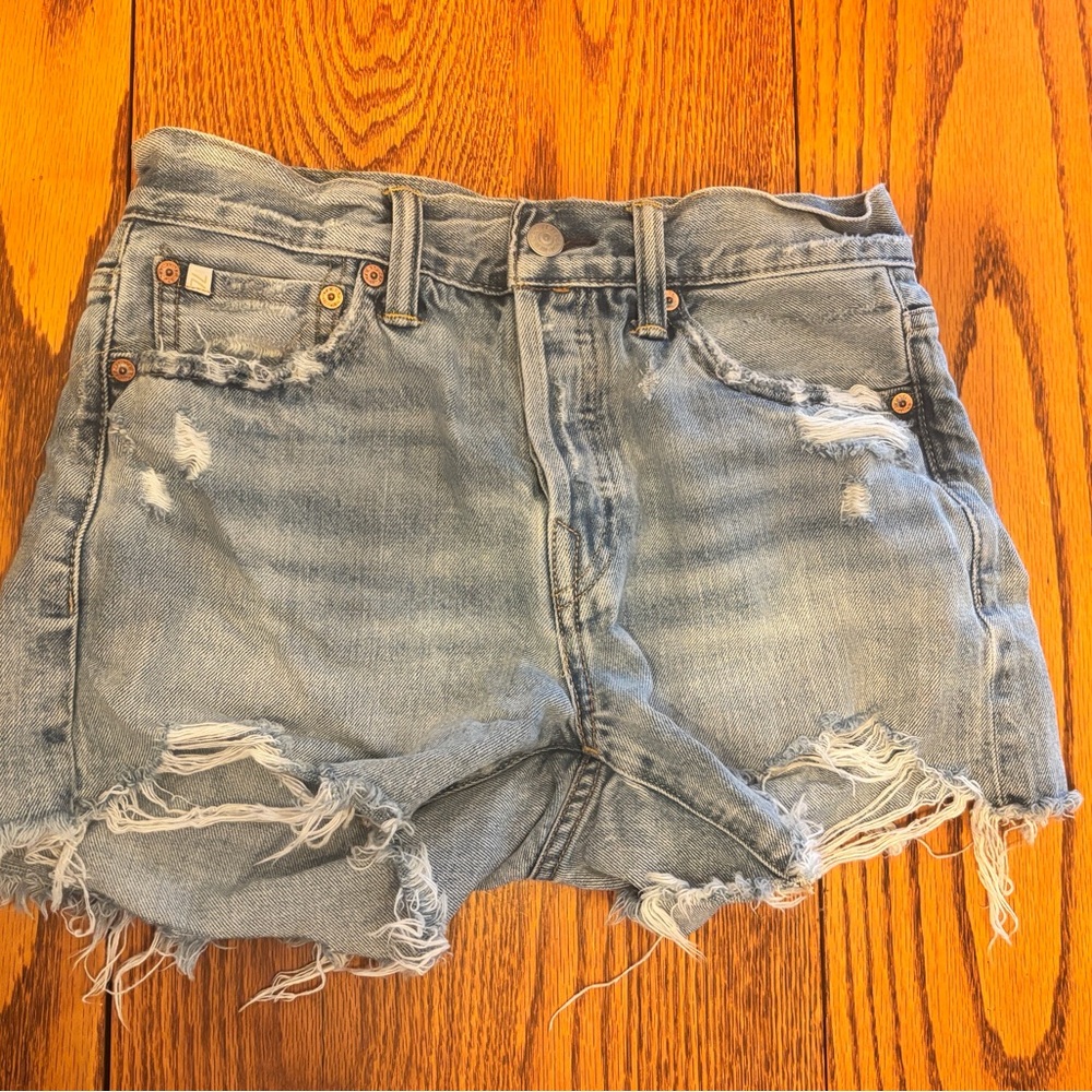 American Eagle 77 Distressed Denim Shorts Size 0